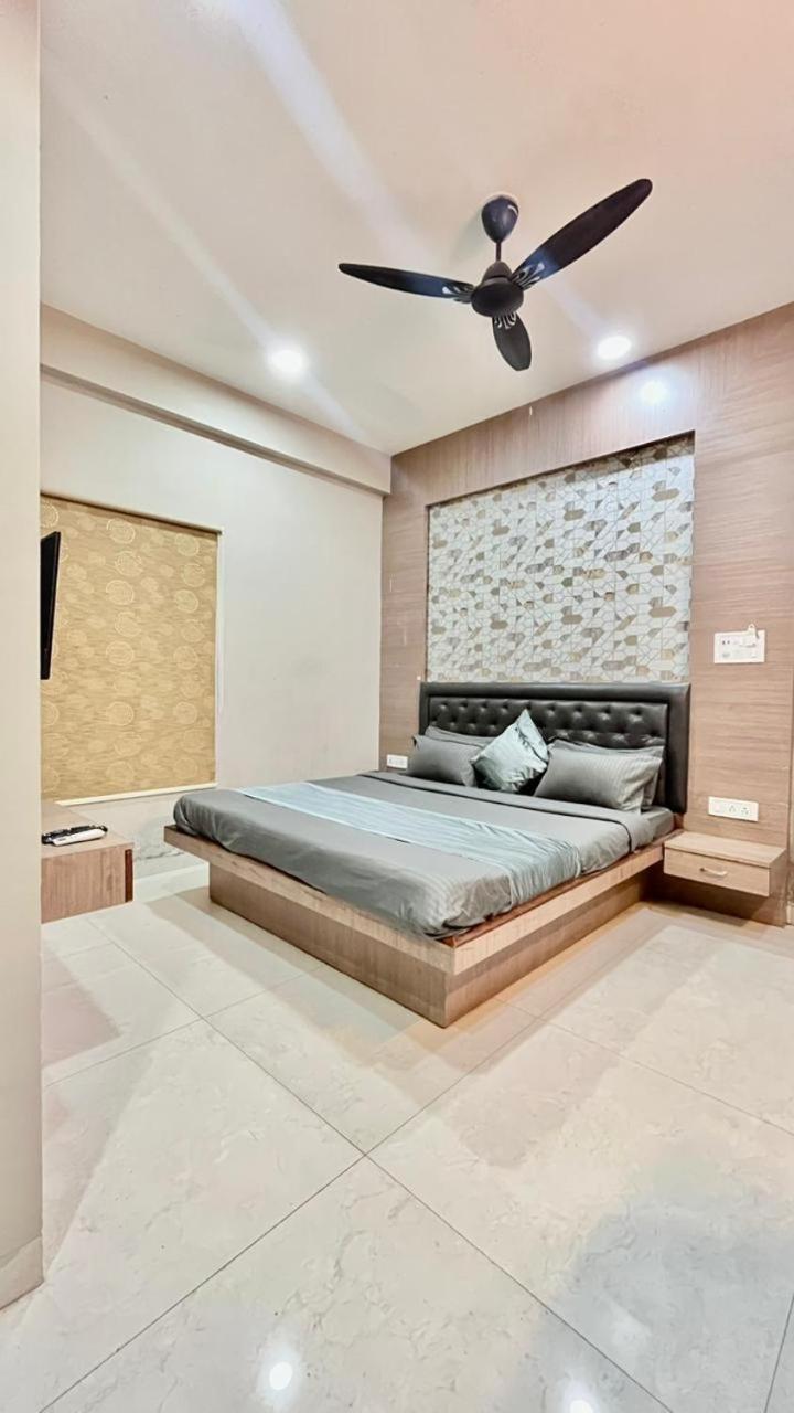 Hotel Evanka Индаур Экстерьер фото